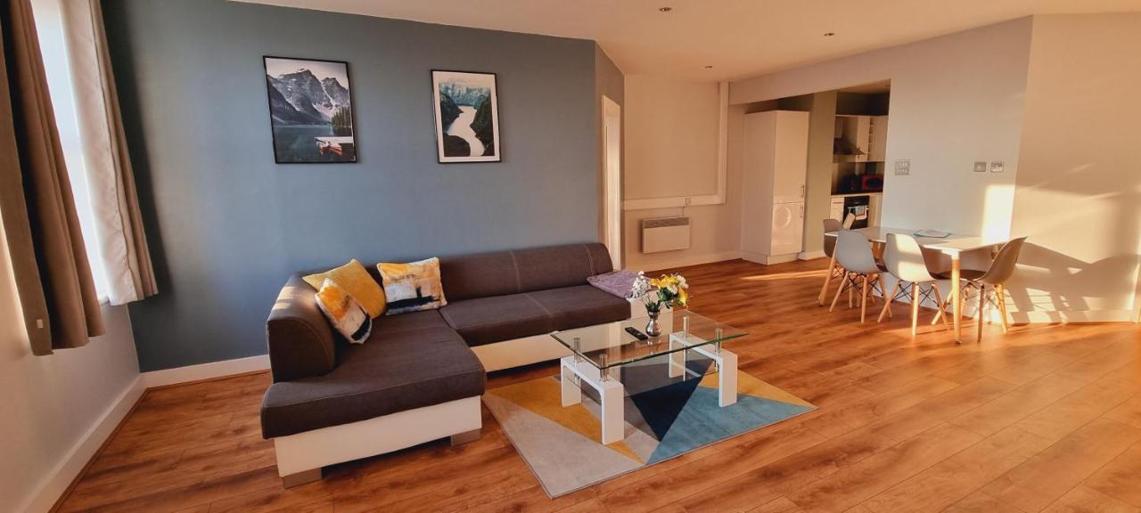 Modern And Spacious Swansea Centre Apartment Εξωτερικό φωτογραφία