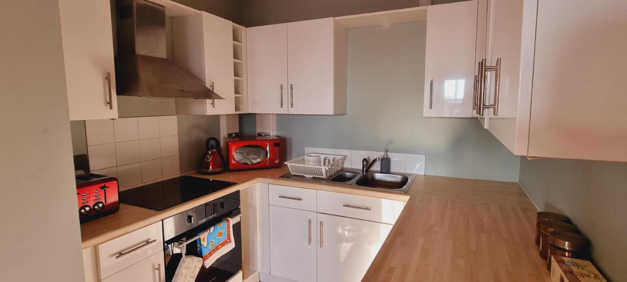 Modern And Spacious Swansea Centre Apartment Εξωτερικό φωτογραφία