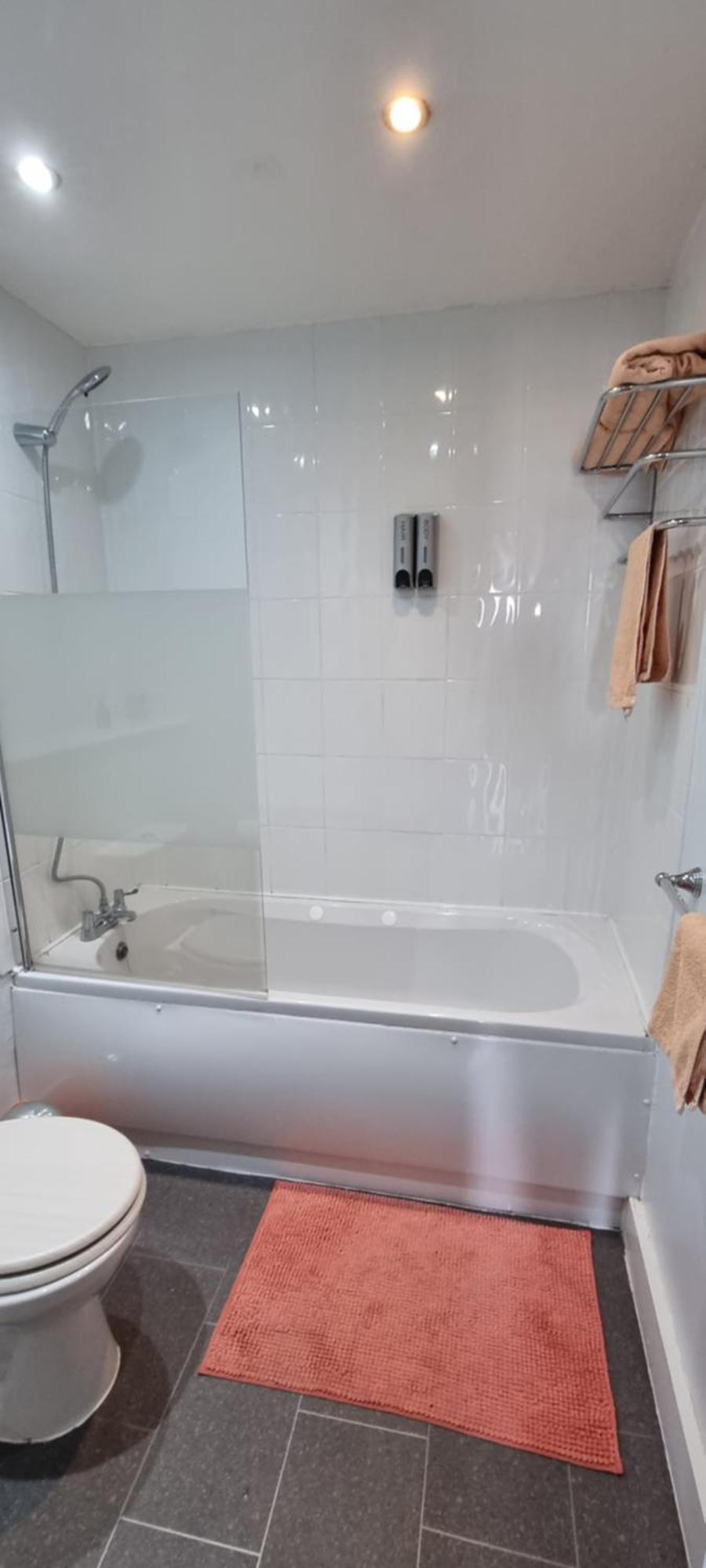 Modern And Spacious Swansea Centre Apartment Εξωτερικό φωτογραφία
